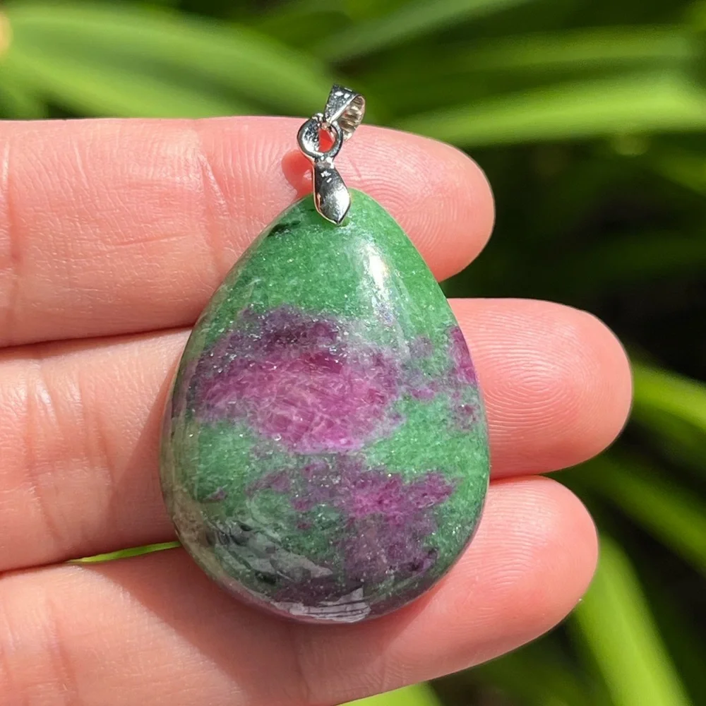 Sterling silver 925‎ stamped ruby zoisite pendant 0058